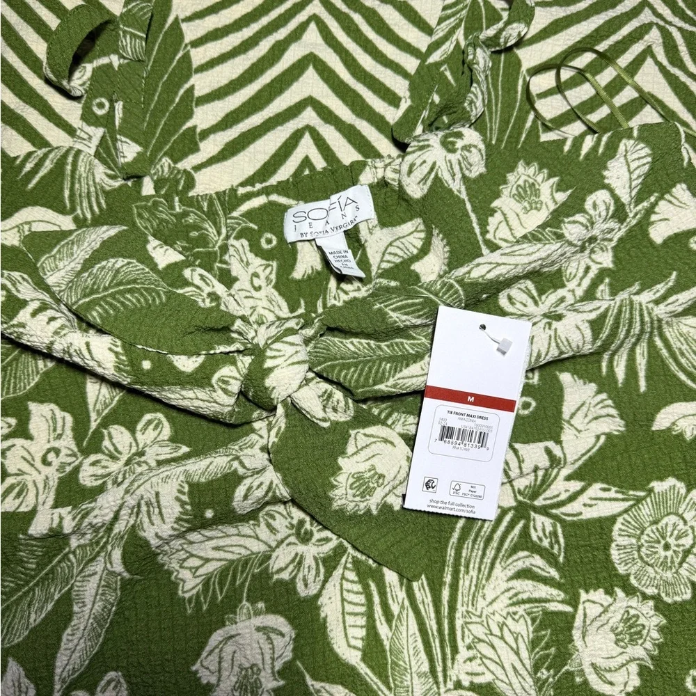 Floral Green Tie Front Maxi Dress. Size Medium NWT - Picture 2 of 2